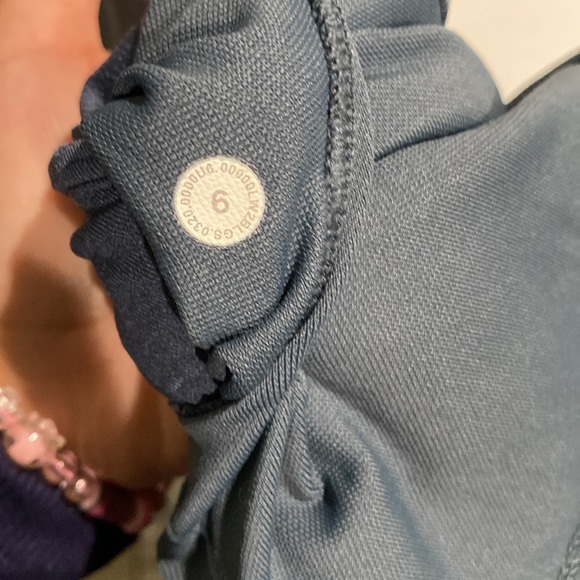 Lululemon train Sports Bra - Picture 3 of 5